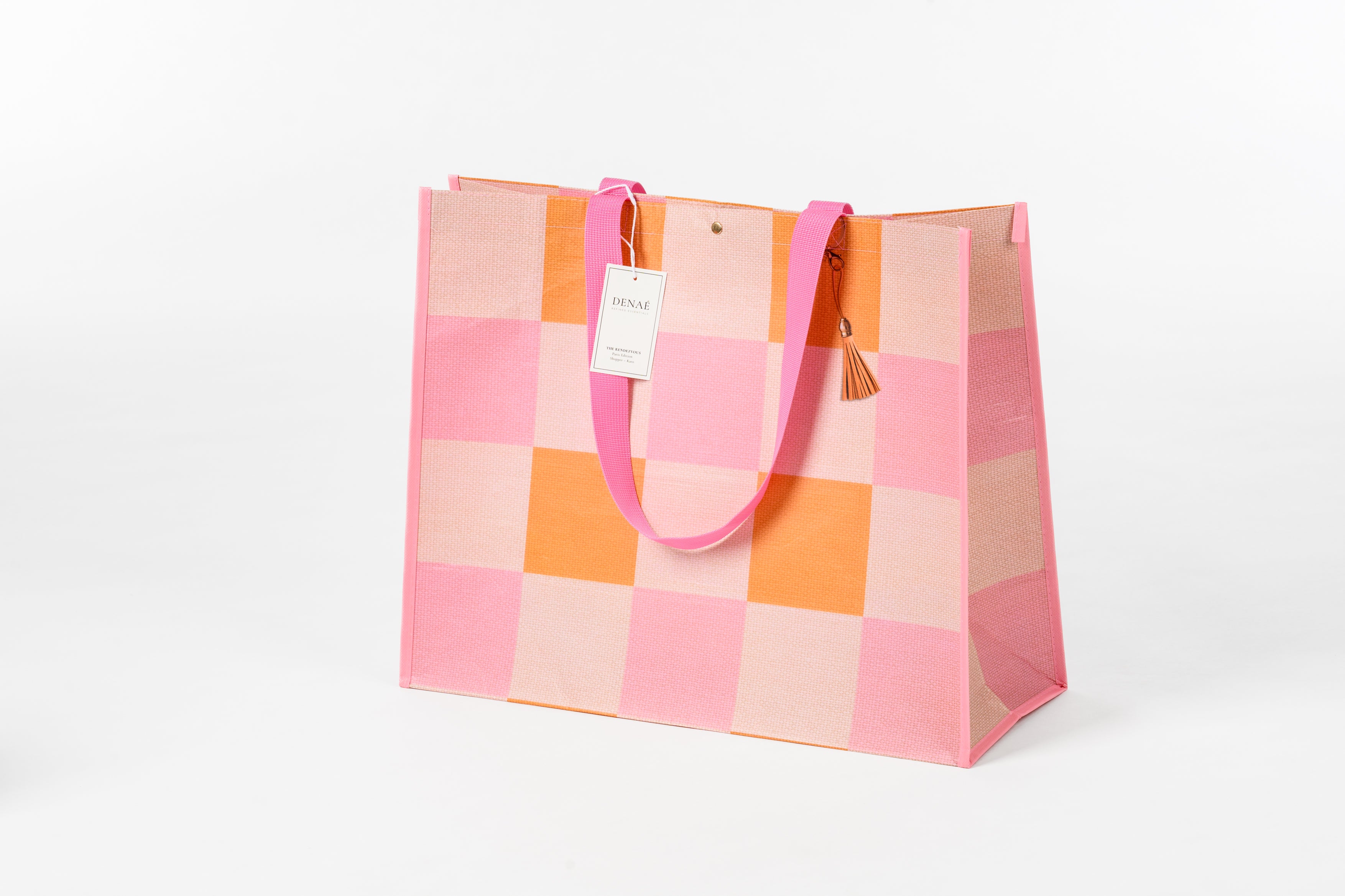 The Rendezvous – Chic in everyday life