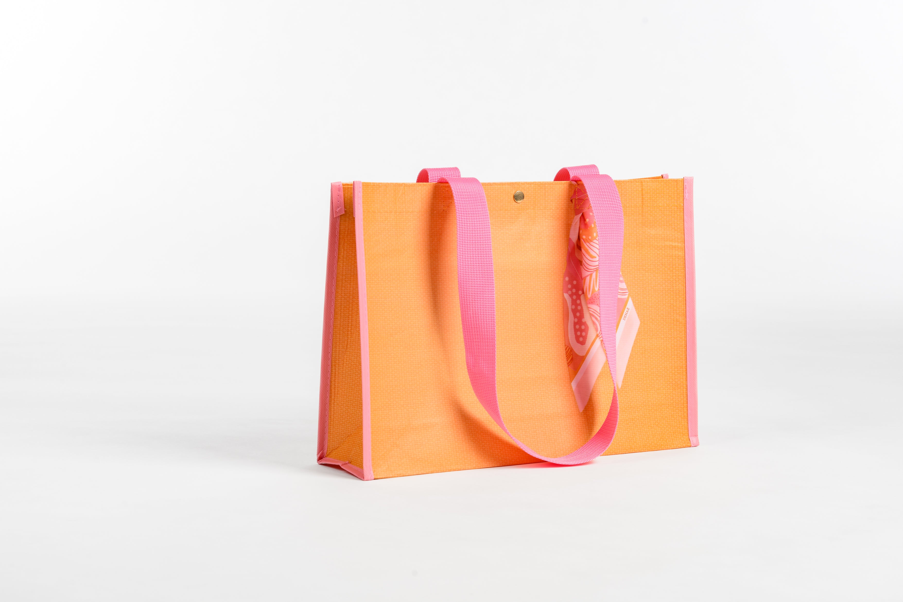 The Rendezvous – Chic in everyday life
