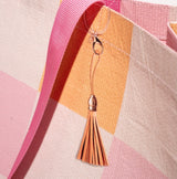 The Rendezvous – Paris Edition Shopper in Karo